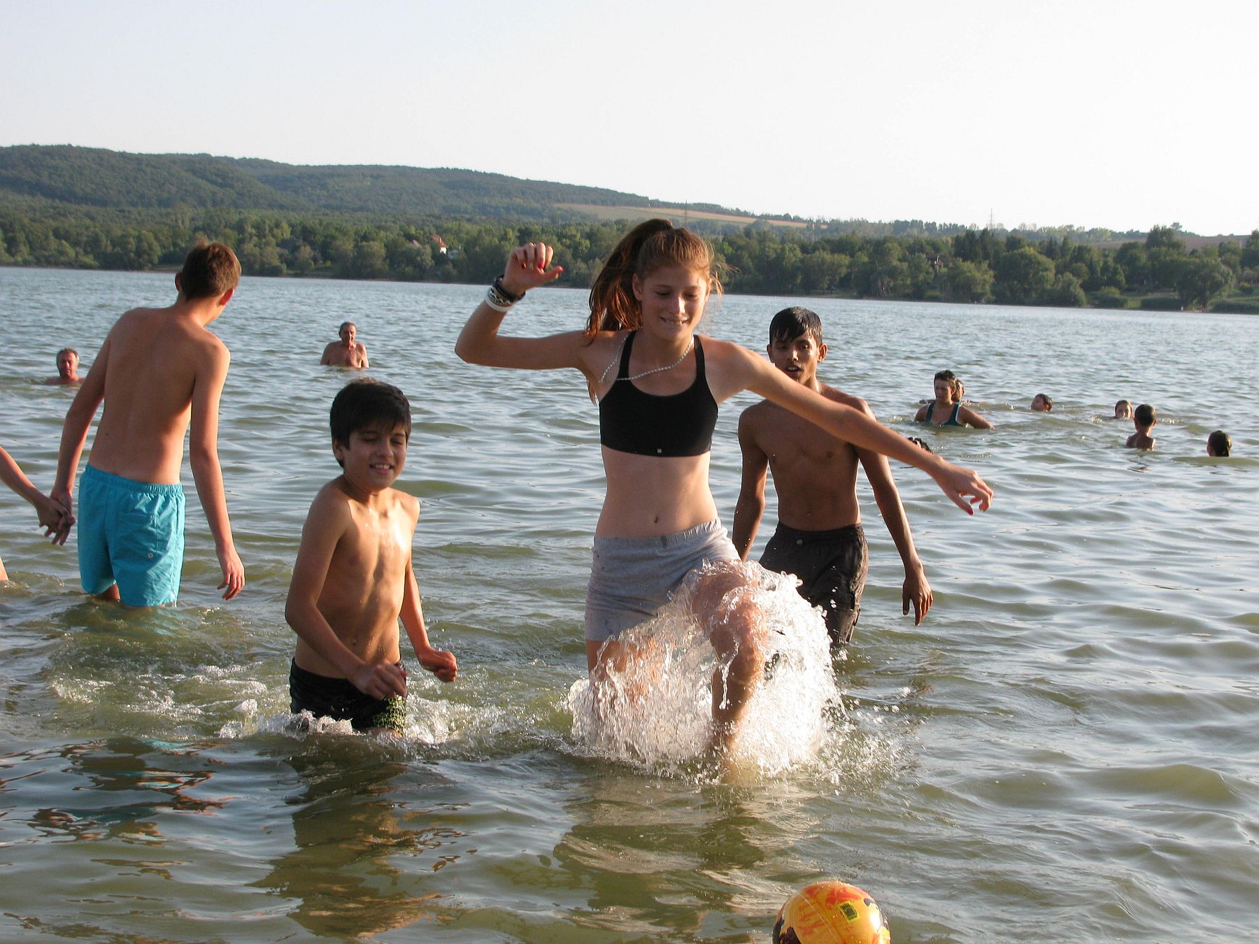 Csillagok nyomában is jártak a Lurkó Gyermekvédelmi Egyesület nyári táborában
